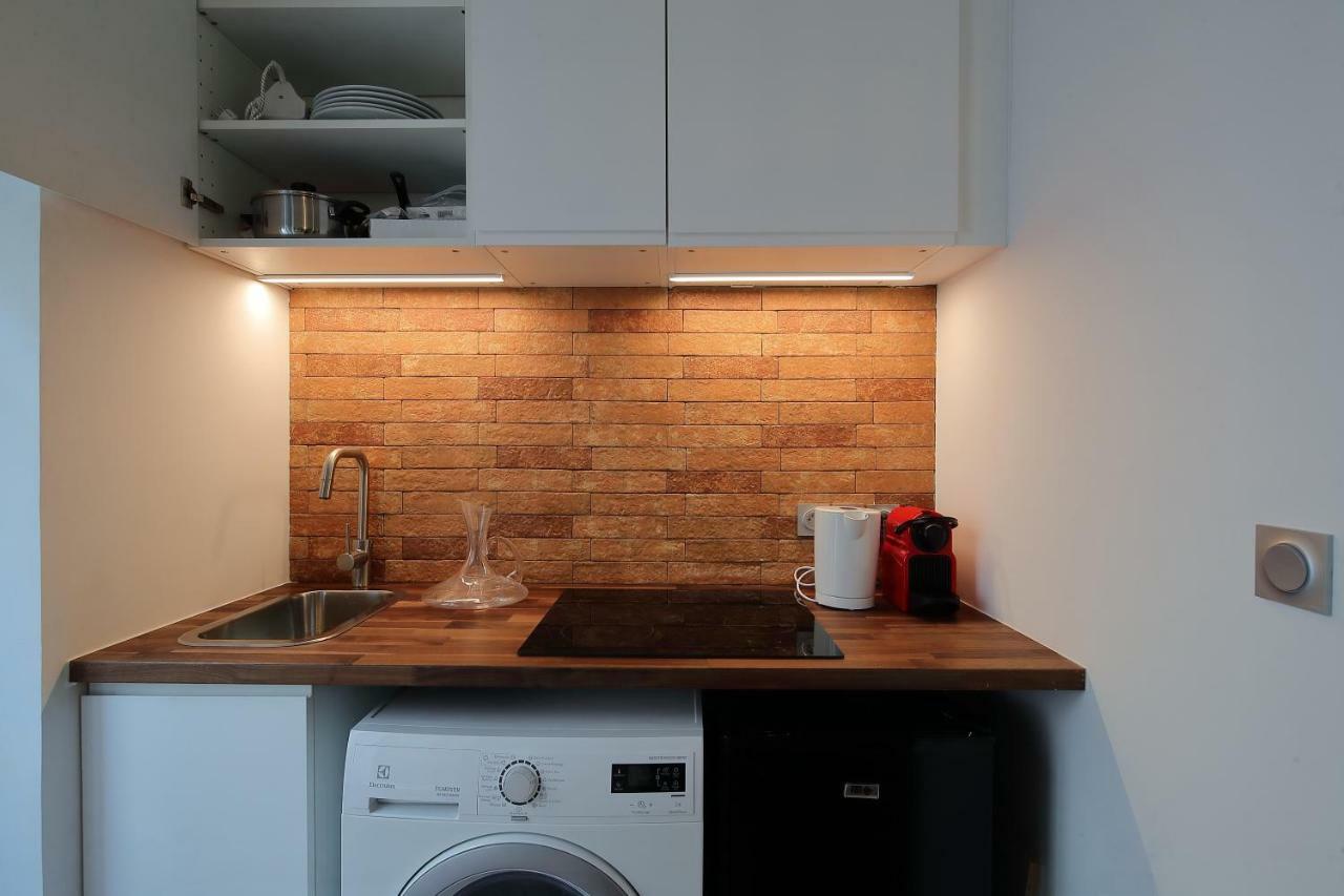 Studio De Charme Proche Tour Eiffel Et Rue Cler Apartment ปารีส ภายนอก รูปภาพ