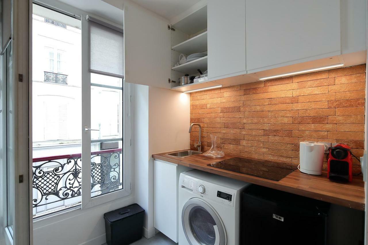 Studio De Charme Proche Tour Eiffel Et Rue Cler Apartment ปารีส ภายนอก รูปภาพ